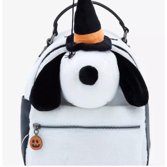 Loungfly Snoopy Witch backpack NWT BoxLunch Exclusive 🕸 - Picture 4 of 4